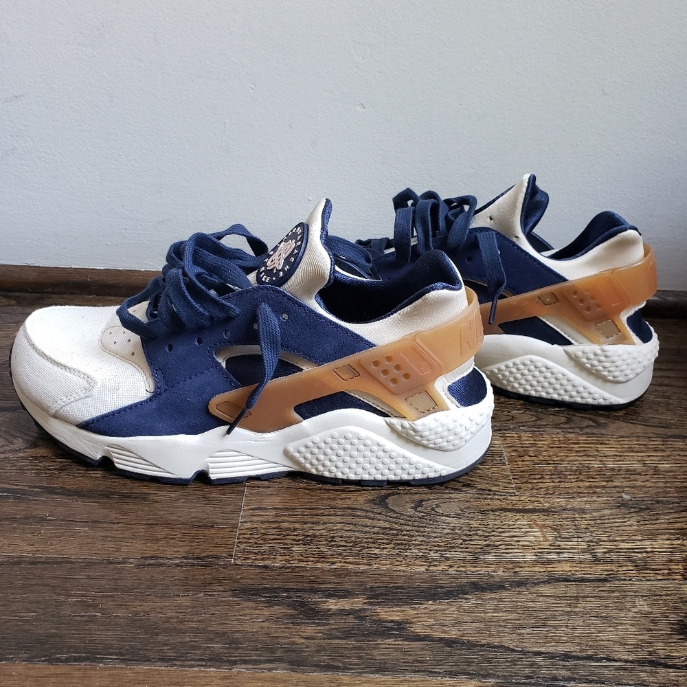 NIKE AIR HUARACHE RUN